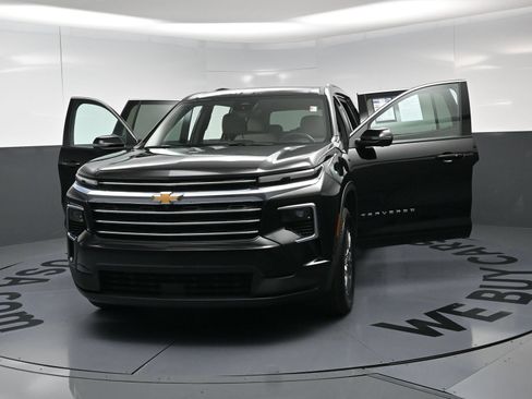 Used 2026 Chevrolet Traverse LT w/ Driver Confidence Package FWD image 22