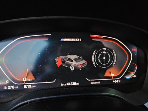 Used 2021 BMW M550i xDrive w/ Premium Package image 10