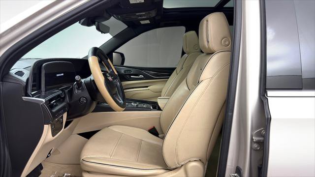 Used 2021 Cadillac Escalade ESV Premium Luxury AWD/4WD image 14
