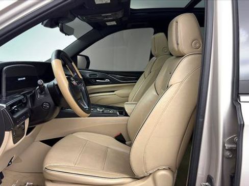 Used 2021 Cadillac Escalade ESV Premium Luxury AWD/4WD image 14