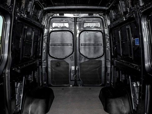 Used 2025 Mercedes-Benz Sprinter 3500 image 21