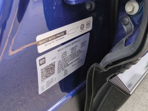 New 2025 Cadillac Lyriq Sport image 29