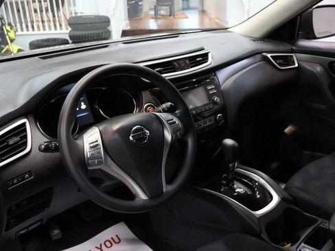 Used 2016 Nissan Rogue SV FWD image 9