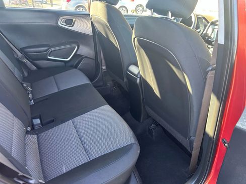 Used 2021 Kia Soul LX FWD image 21