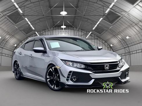 Used 2018 Honda Civic Sport image 16