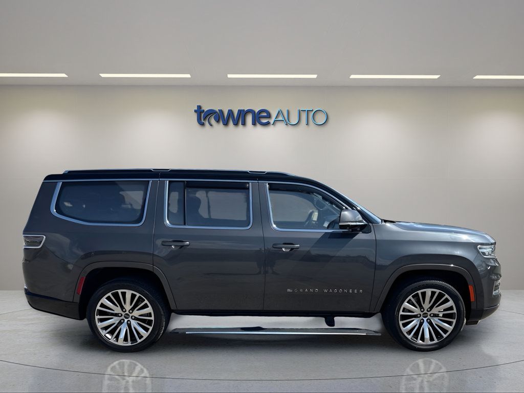 Used 2022 Jeep Grand Wagoneer Series III AWD/4WD image 7