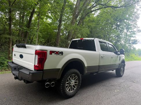 Used 2017 Ford F250 King Ranch w/ King Ranch Ultimate Package AWD/4WD image 10