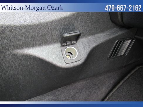 Used 2024 Ford Edge Titanium image 33