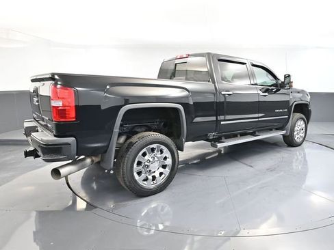 Used 2016 GMC Sierra 2500 Denali image 4