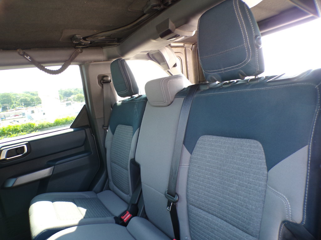 Used 2022 Ford Bronco Outer Banks AWD/4WD image 16