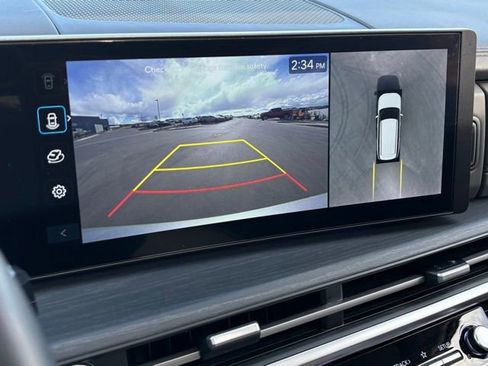 Used 2024 Hyundai Santa Fe Limited image 35