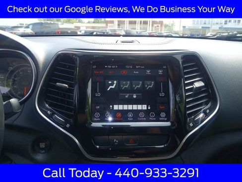 Used 2019 Jeep Cherokee Limited AWD/4WD image 26