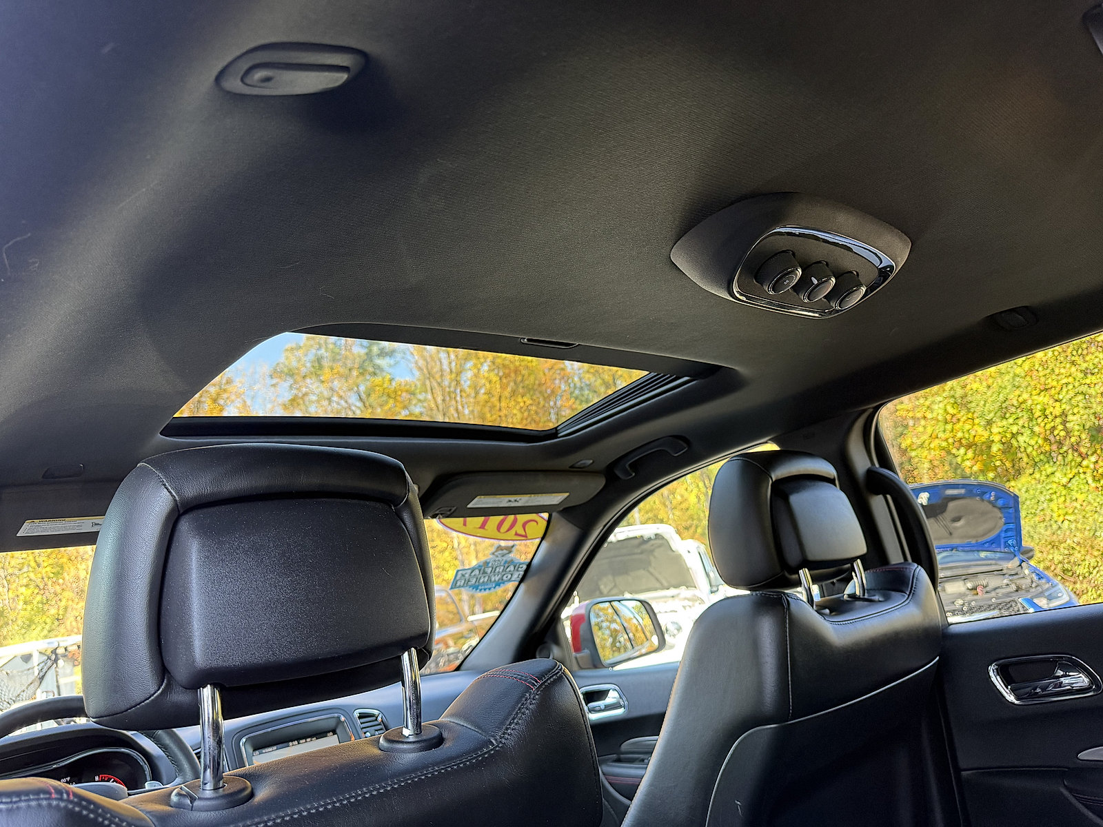 Used 2017 Dodge Durango R/T w/ Technology Group AWD/4WD image 19