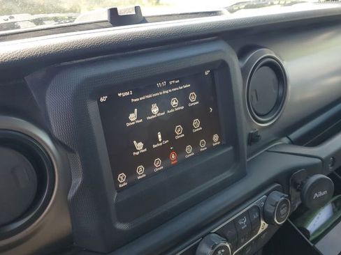 Used 2020 Jeep Wrangler Unlimited Sport S AWD/4WD image 15