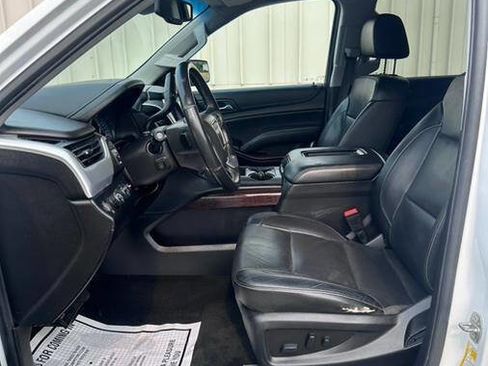 Used 2018 GMC Yukon XL SLT image 30