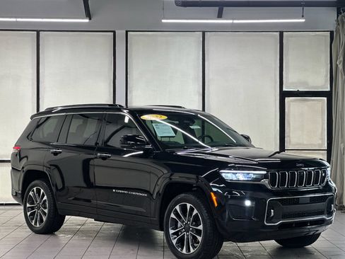 Used 2021 Jeep Grand Cherokee L Overland w/ Advanced Protech Group III AWD/4WD image 1