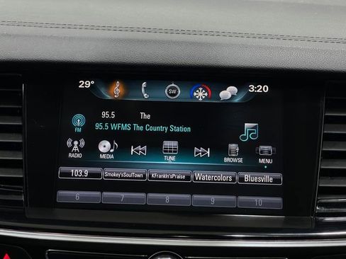 Used 2018 Buick Regal Preferred image 23