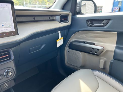 New 2025 Ford Maverick Lariat image 52