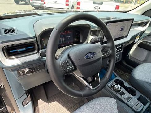 New 2026 Ford Maverick XLT w/ XLT Luxury Package FWD image 31