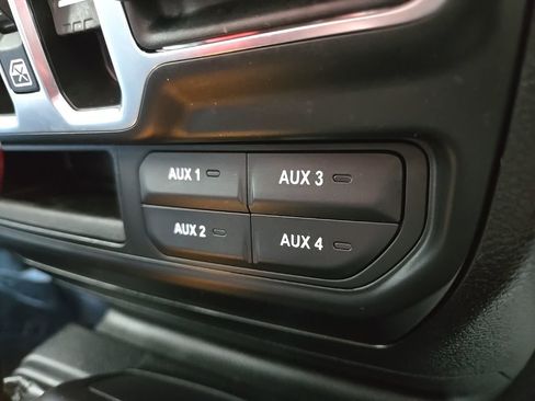 Used 2023 Jeep Wrangler Unlimited AWD/4WD image 68