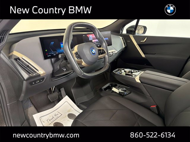 Used 2023 BMW iX xDrive50 w/ Sport Package AWD/4WD image 10