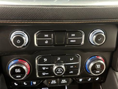 Used 2024 GMC Yukon AT4 w/ Technology Package image 29