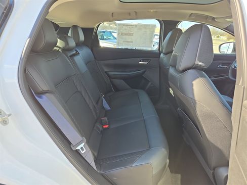 New 2026 Nissan Leaf Platinum+ image 14