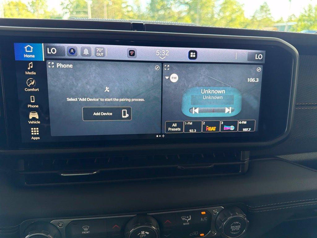 Used 2026 Jeep Gladiator Mojave AWD/4WD image 16
