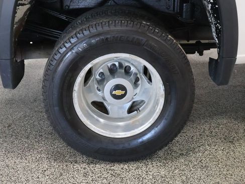 Used 2022 Chevrolet Silverado 3500 High Country AWD/4WD image 34