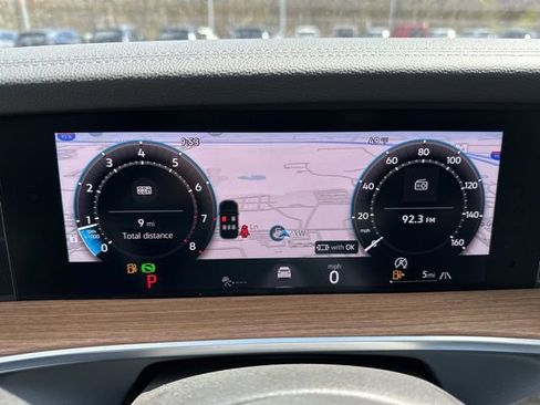 New 2026 Volkswagen Tiguan SEL R-Line AWD/4WD image 18