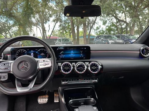 Used 2022 Mercedes-Benz CLA 35 AMG 4MATIC image 30