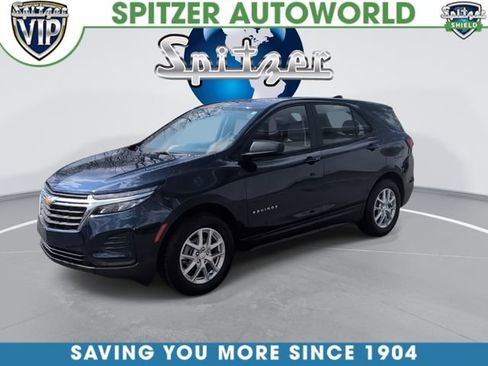 Used 2023 Chevrolet Equinox LS image 3