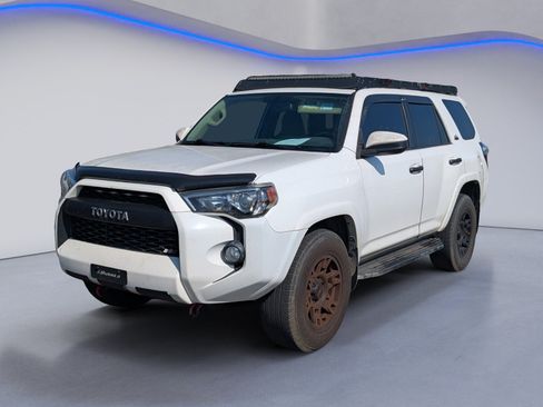 Used 2018 Toyota 4Runner SR5 RWD image 2