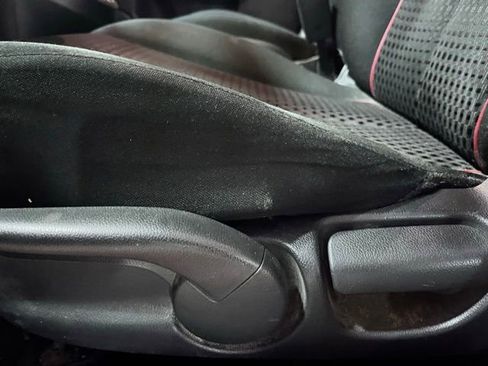 Used 2013 MAZDA MAZDA2 Touring FWD image 22