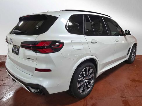 Used 2026 BMW X5 xDrive50e w/ M Sport Package image 3