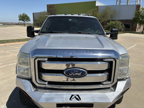 Used 2012 Ford F250 Lariat w/ Lariat Interior Pkg image 10