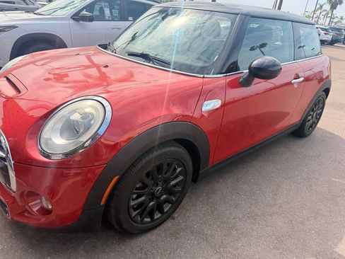 Used 2015 MINI Cooper S FWD image 2