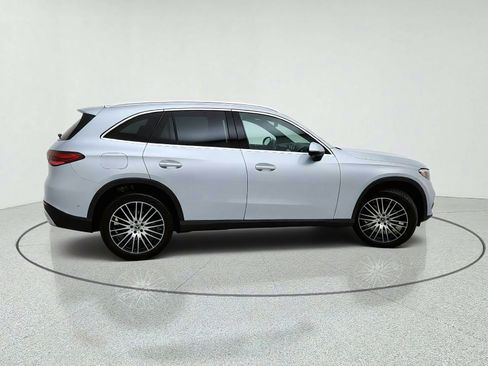 Used 2026 Mercedes-Benz GLC 300 image 7