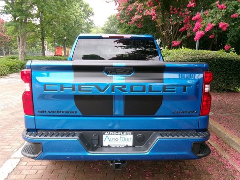 Used 2023 Chevrolet Silverado 1500 Custom w/ Rally Edition AWD/4WD image 5