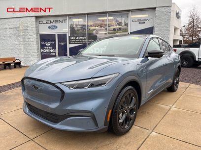 New 2024 Ford Mustang Mach-E Select w/ Comfort Package Lite