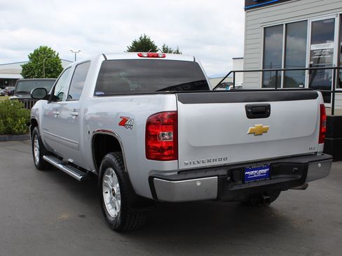 Used 2013 Chevrolet Silverado 1500 LTZ w/ LTZ Plus Package AWD/4WD image 4