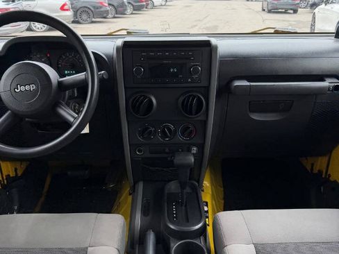 Used 2009 Jeep Wrangler Unlimited X RWD image 27