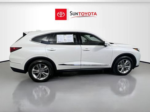 Used 2025 Acura MDX SH-AWD image 2