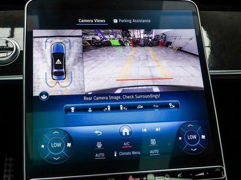 Used 2023 Mercedes-Benz S 500 4MATIC w/ AMG Line image 25