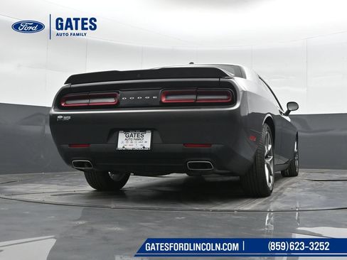 Used 2022 Dodge Challenger GT RWD image 31