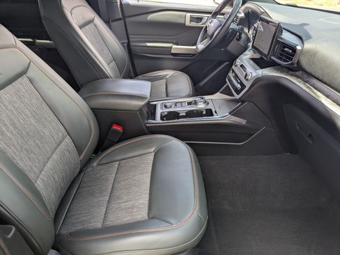 Used 2023 Ford Explorer Timberline w/ Timberline Technology Package AWD/4WD image 12