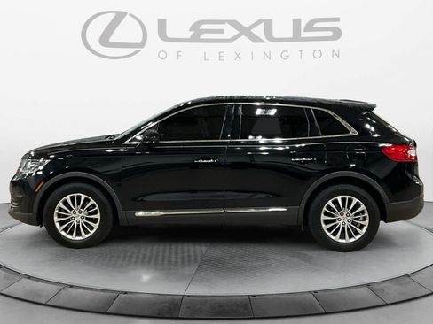Used 2017 Lincoln MKX Select w/ Select Plus Package FWD image 2
