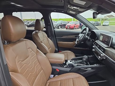 Used 2021 Kia Telluride SX w/ SX Prestige Package AWD/4WD image 19