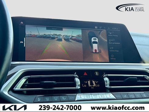 Used 2022 BMW X5 M50i w/ Executive Package image 32