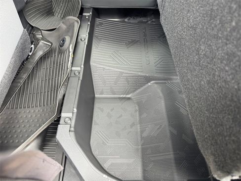 Used 2024 Toyota Tacoma TRD Sport w/ TRD Sport Upgrade Package image 19